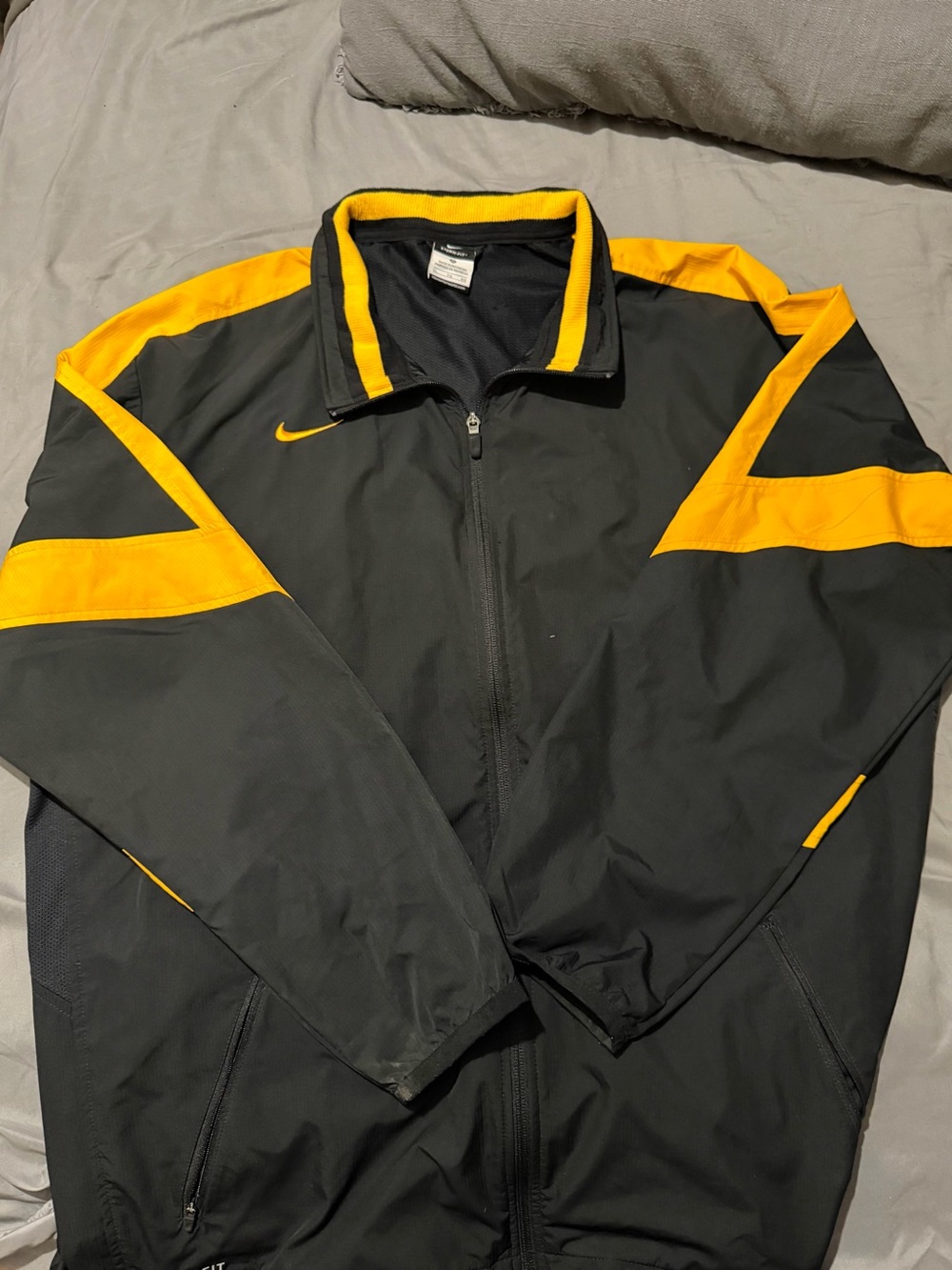 Nike Men’s Black and Yellow Windbreaker Jacket